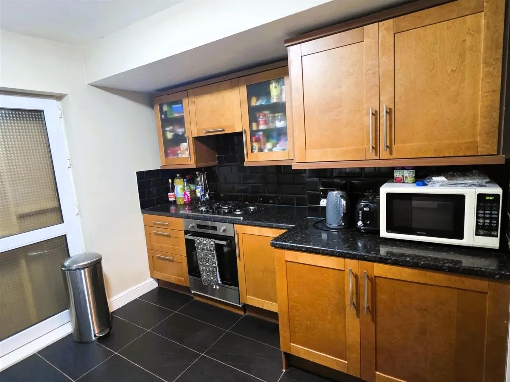 Pershore Avenue, Grimsby, DN34, photo 9