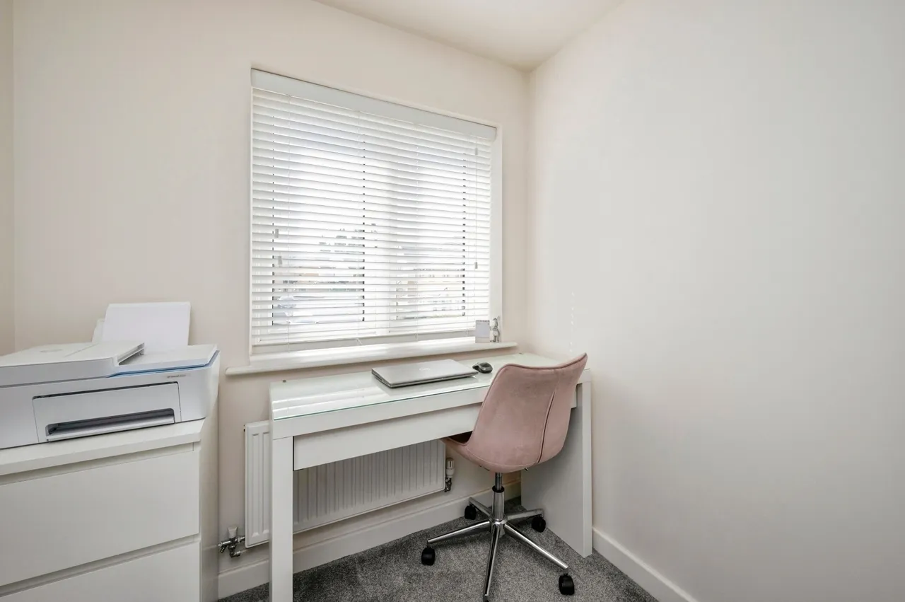 Corbett Chase, Gedling, Nottingham, Nottinghamshire, NG4, photo 10