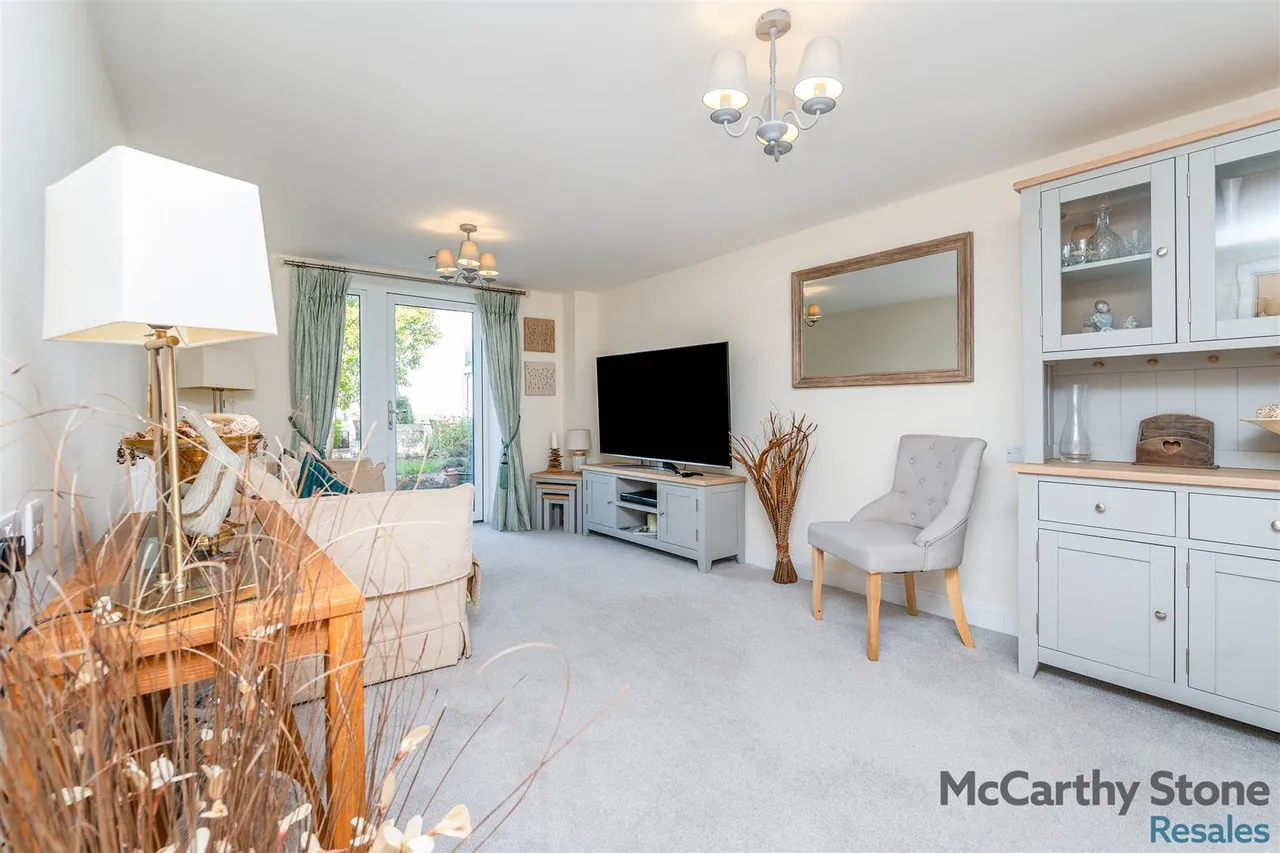 Springfield Close, Stratford-Upon-Avon, CV37, photo 3