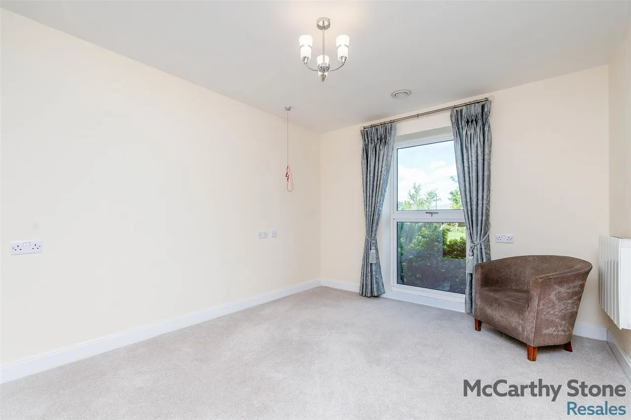 Springfield Close, Stratford-Upon-Avon, CV37, photo 13