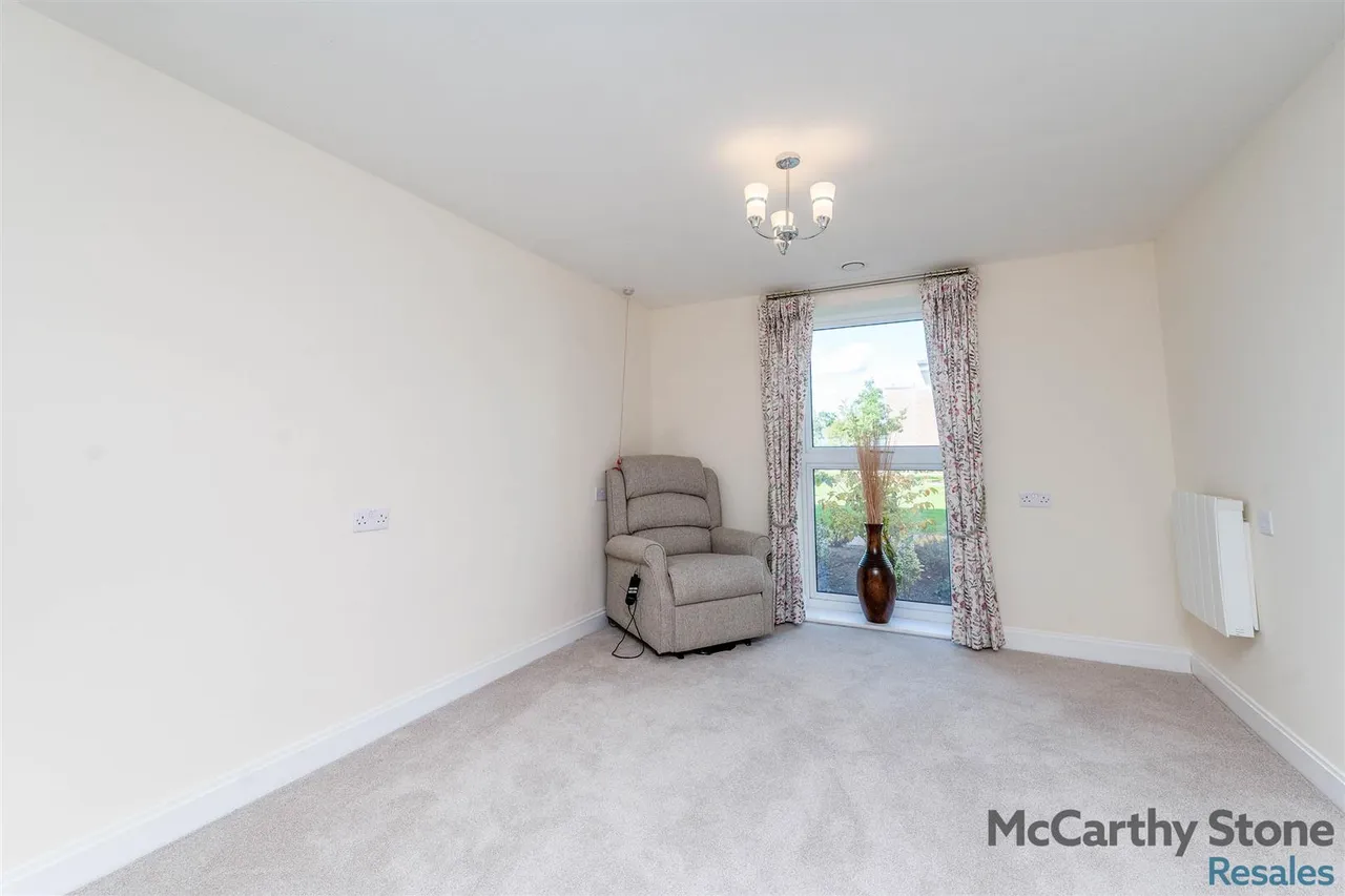 Springfield Close, Stratford-Upon-Avon, CV37, photo 9