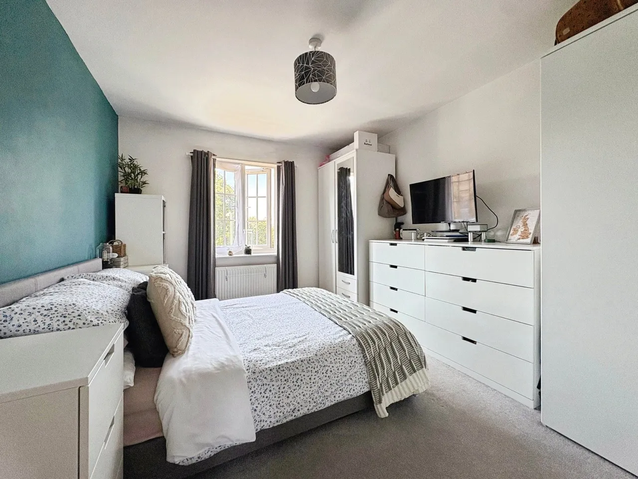 Charteris Close, Wellesley, GU11, photo 2