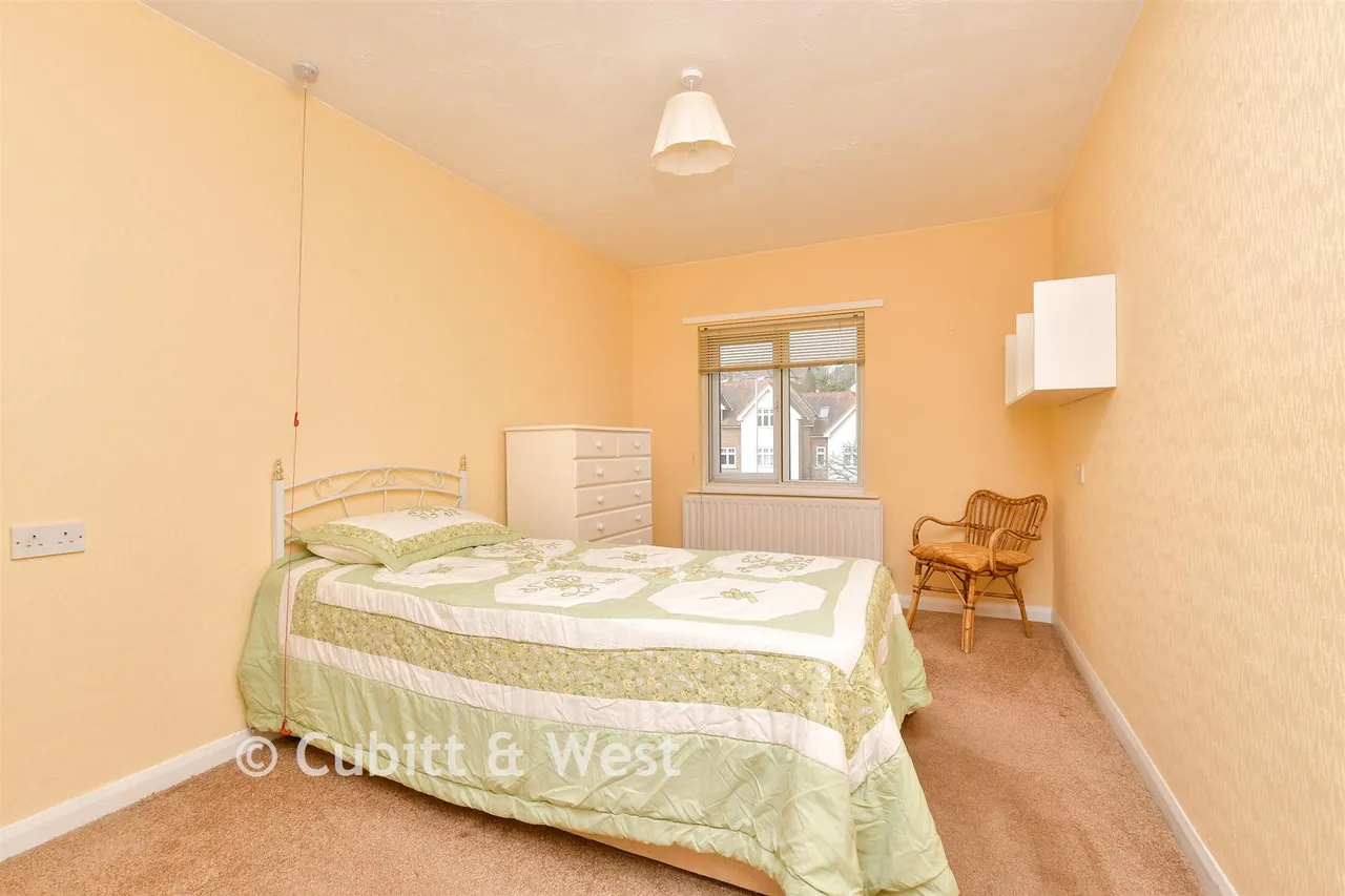 Brighton Road, Purley, CR8, photo 6