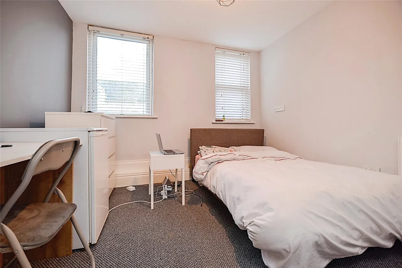 Borough Road, Middlesbrough, North Yorkshire, TS1, photo 6