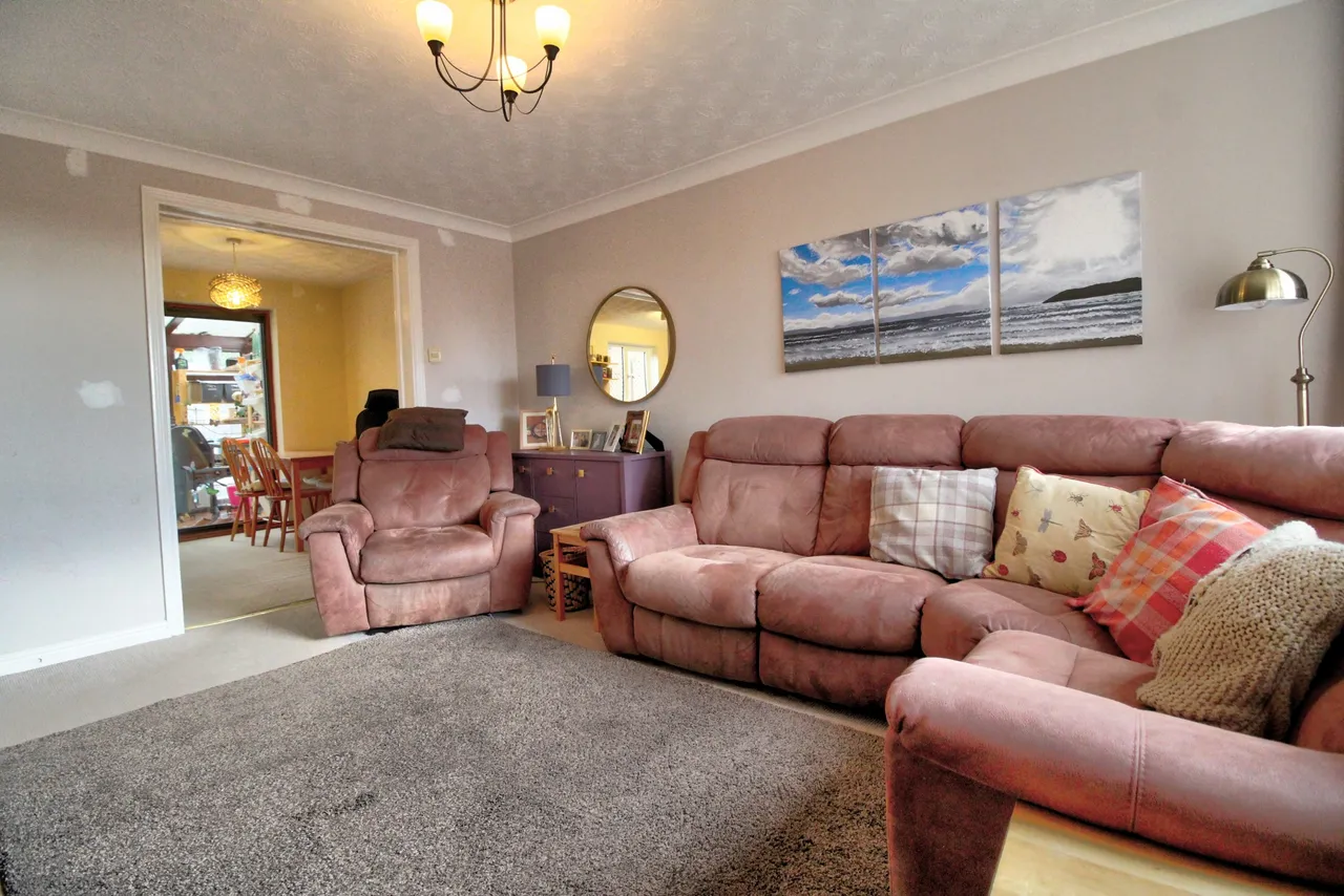 Kier Hardie Drive, Newport, NP19, photo 7
