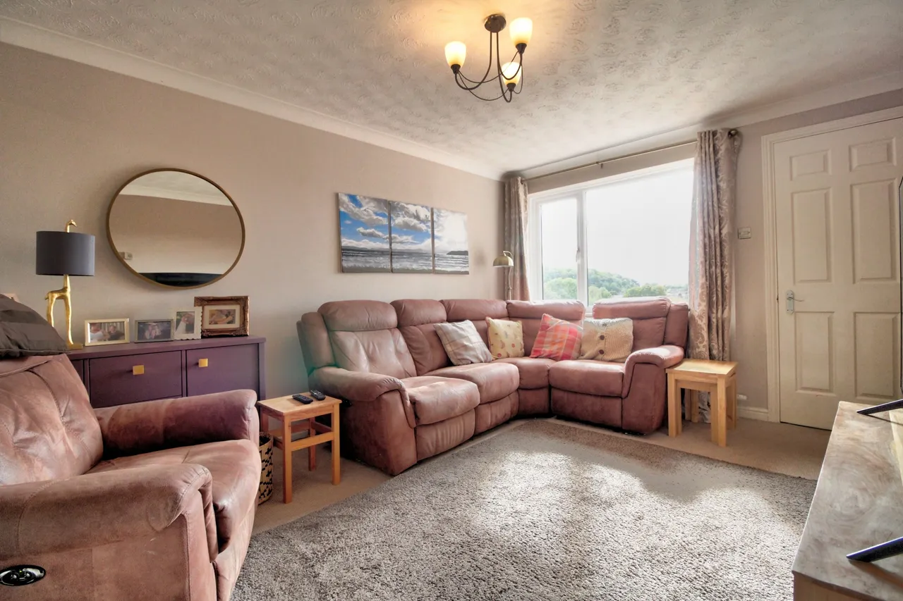 Kier Hardie Drive, Newport, NP19, photo 3