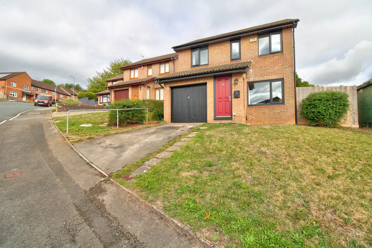 3 bed house for sale, Kier Hardie Drive, Newport, NP19