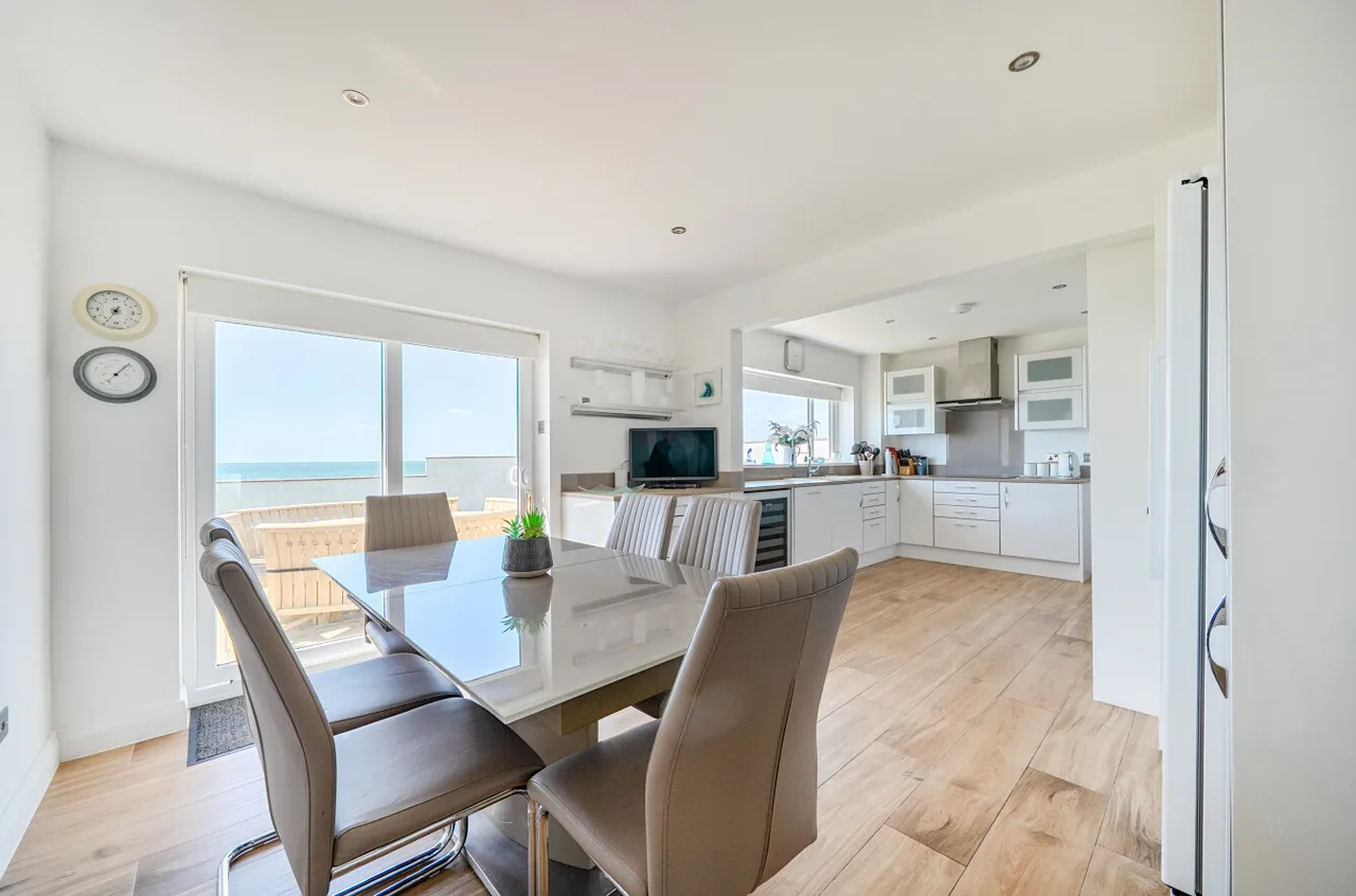 Sandilands Road, Tywyn, photo 16