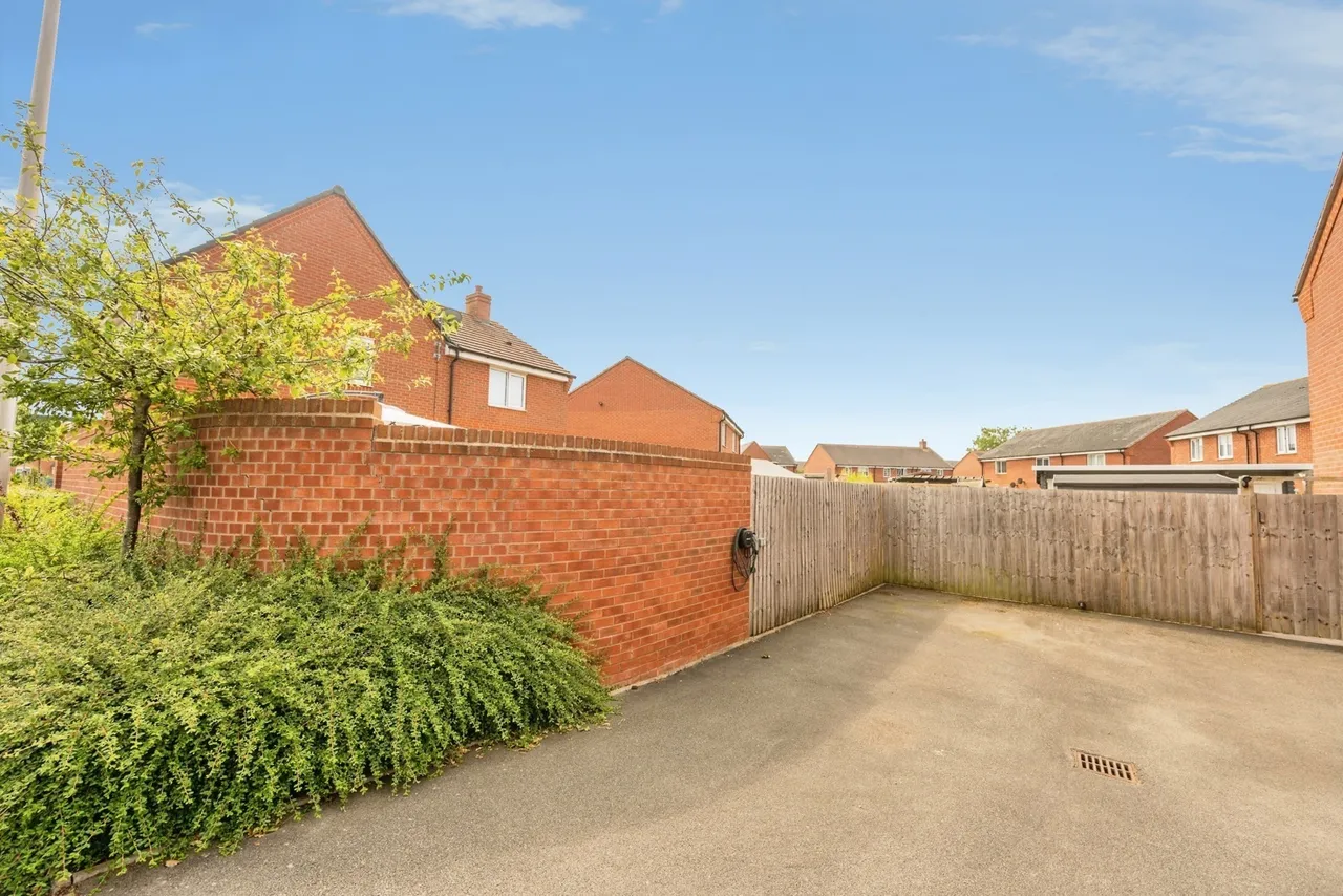 Woodchester Drive, Stratford-upon-Avon, CV37, photo 18