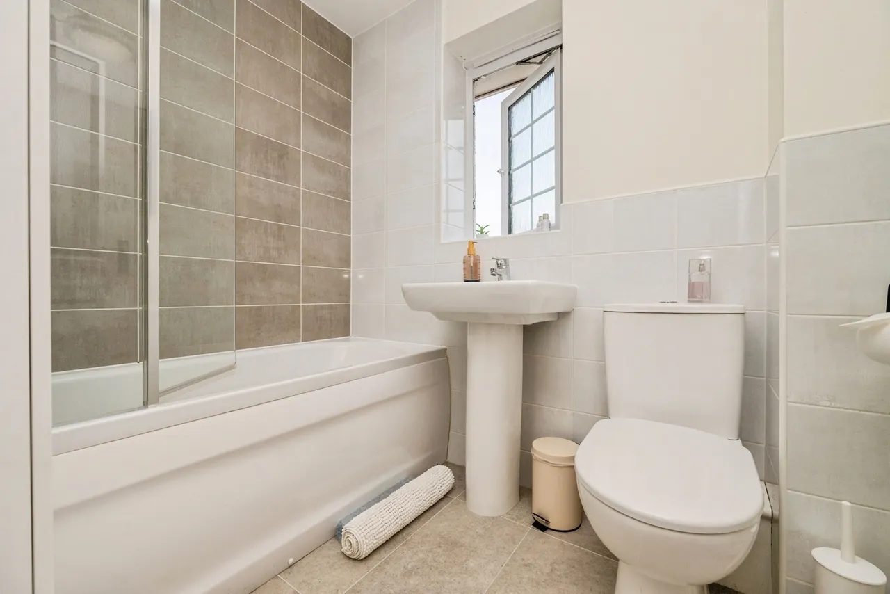 Woodchester Drive, Stratford-upon-Avon, CV37, photo 15