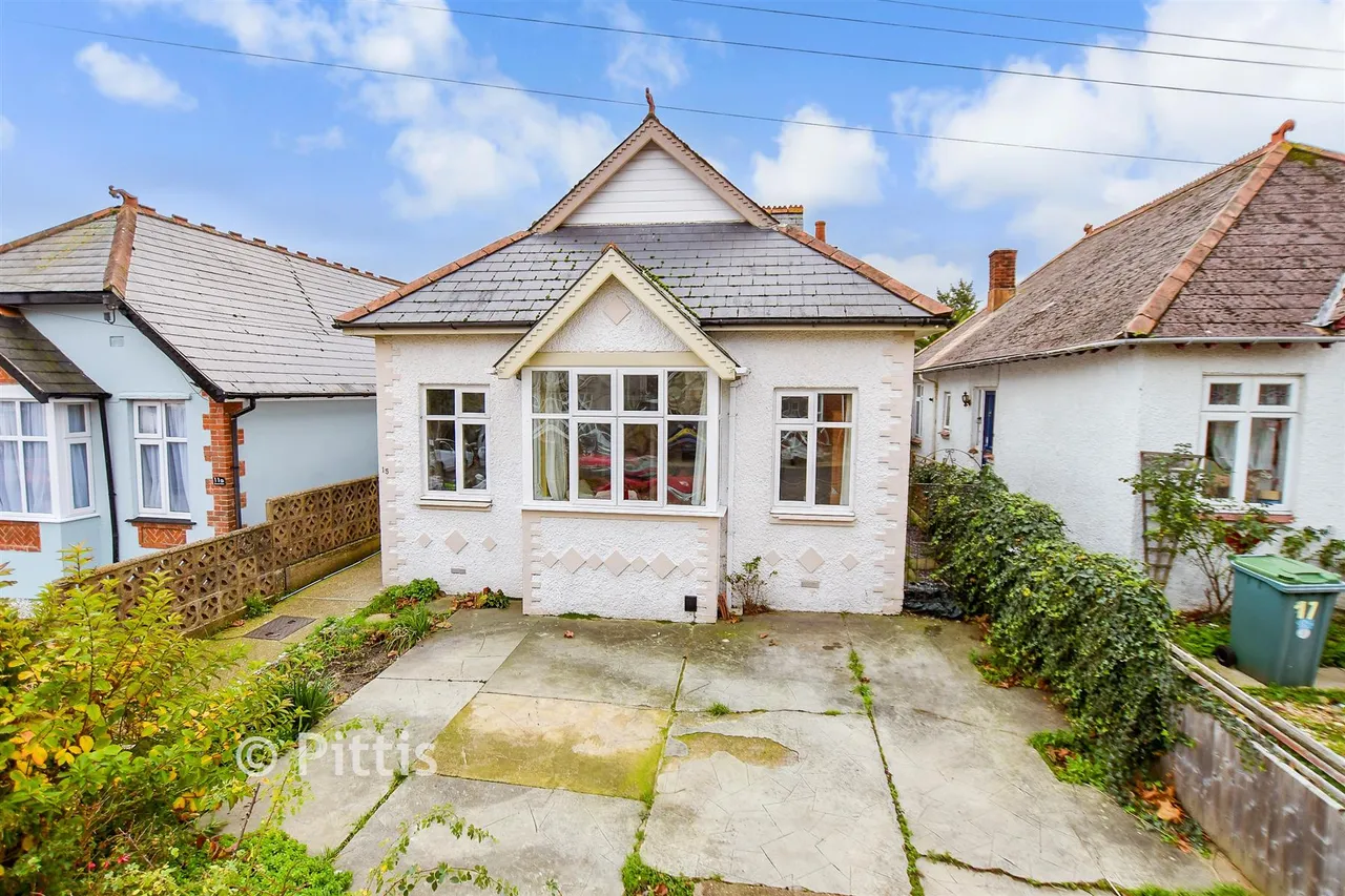 Victoria Road, Sandown, PO36, photo 6