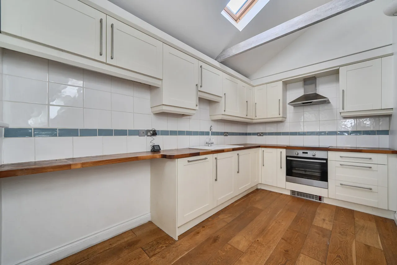 Coombeswell Pottery Farnham Lane, Haslemere, GU27, photo 10