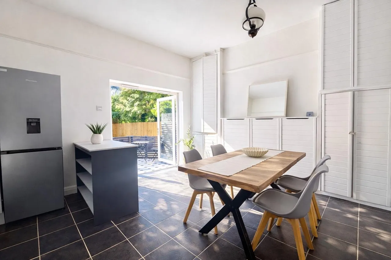 Doveston Road, Sale, M33, photo 12