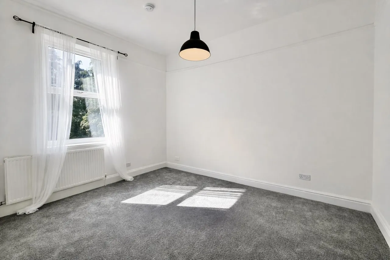 Doveston Road, Sale, M33, photo 31