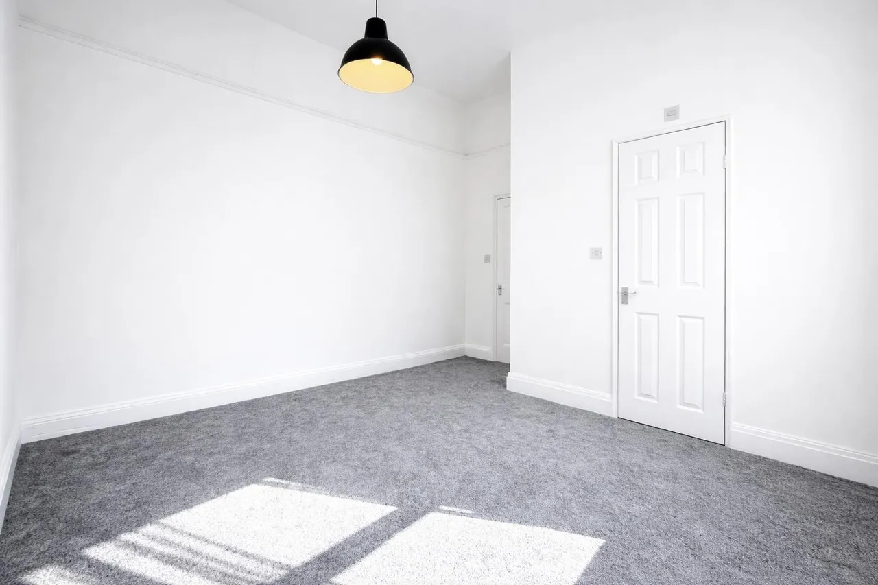 Doveston Road, Sale, M33, photo 30