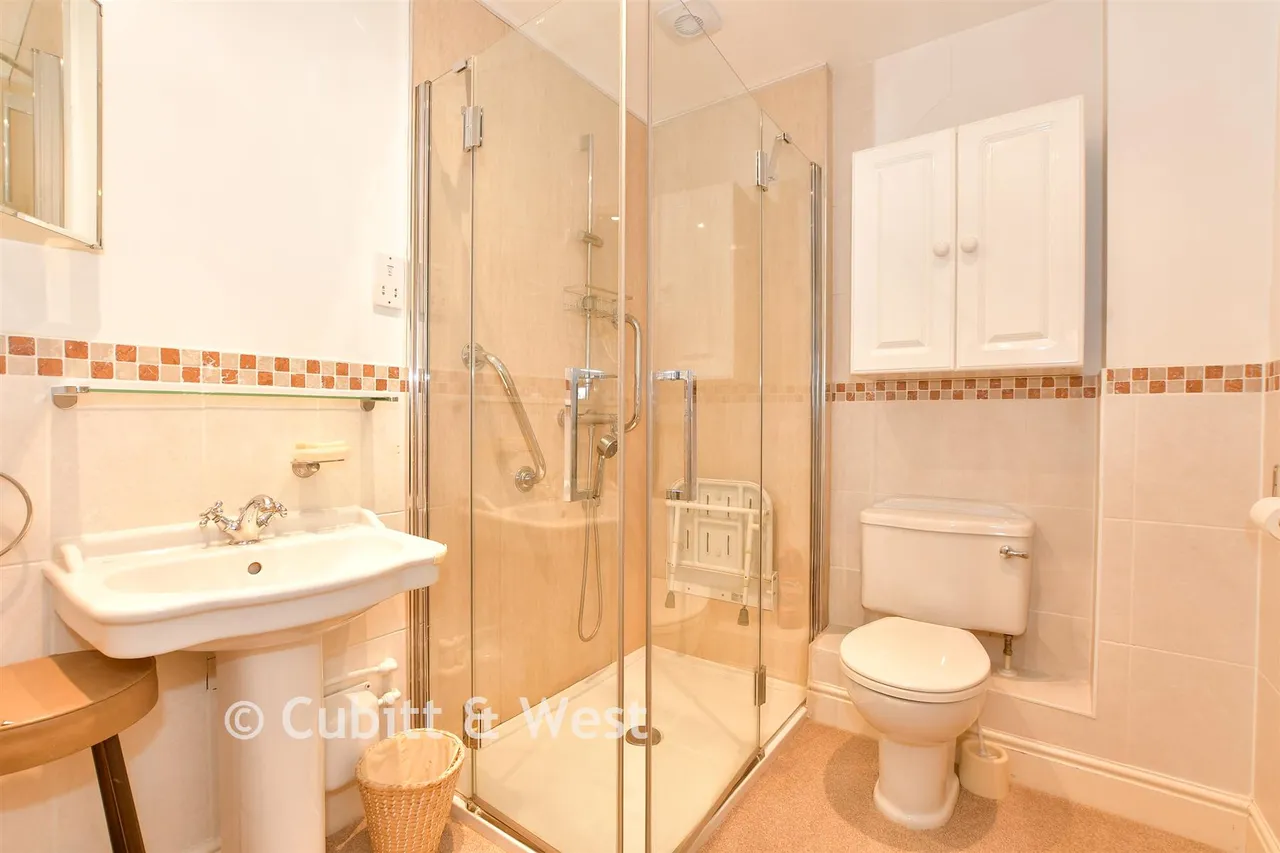 Potters Place, Horsham, RH12, photo 7