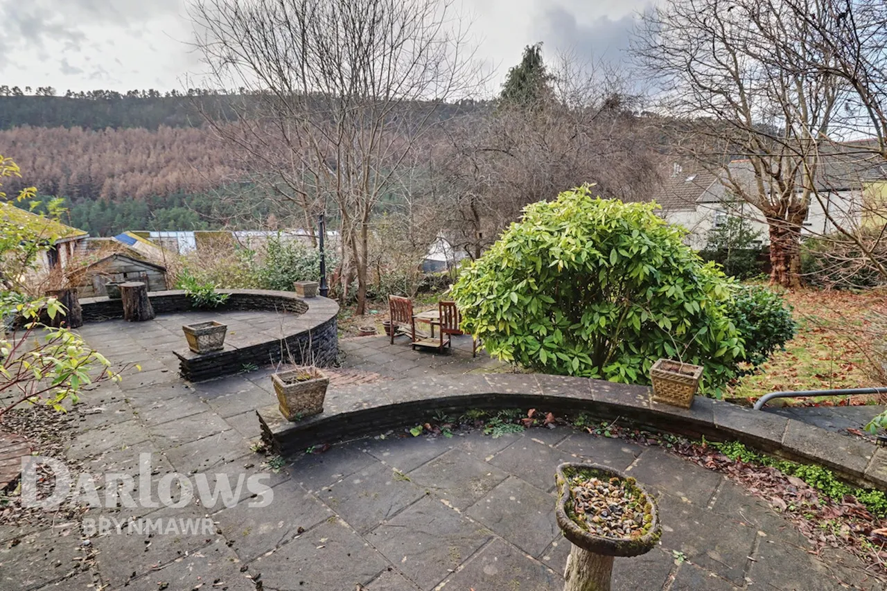 Diamond Jubilee Terrace, Abertillery, photo 22