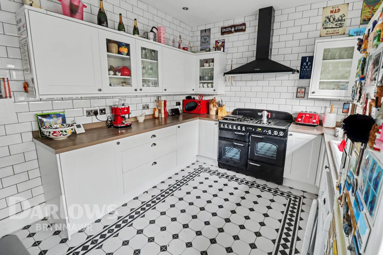 Diamond Jubilee Terrace, Abertillery, photo 9