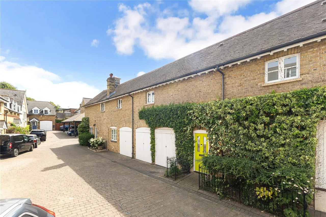 Angel Mews, London, SW15, photo 10