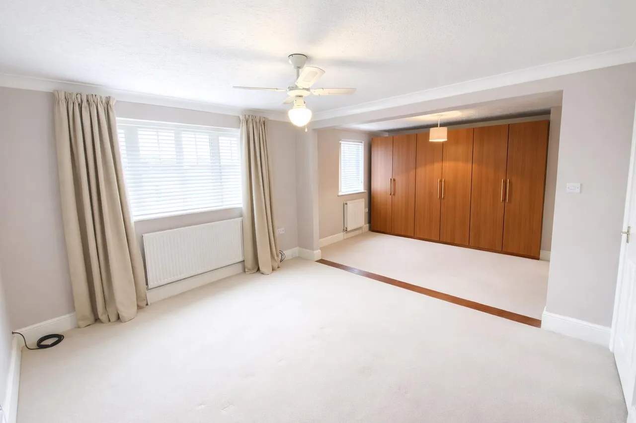 Kitchener Close, Lakenheath, photo 6