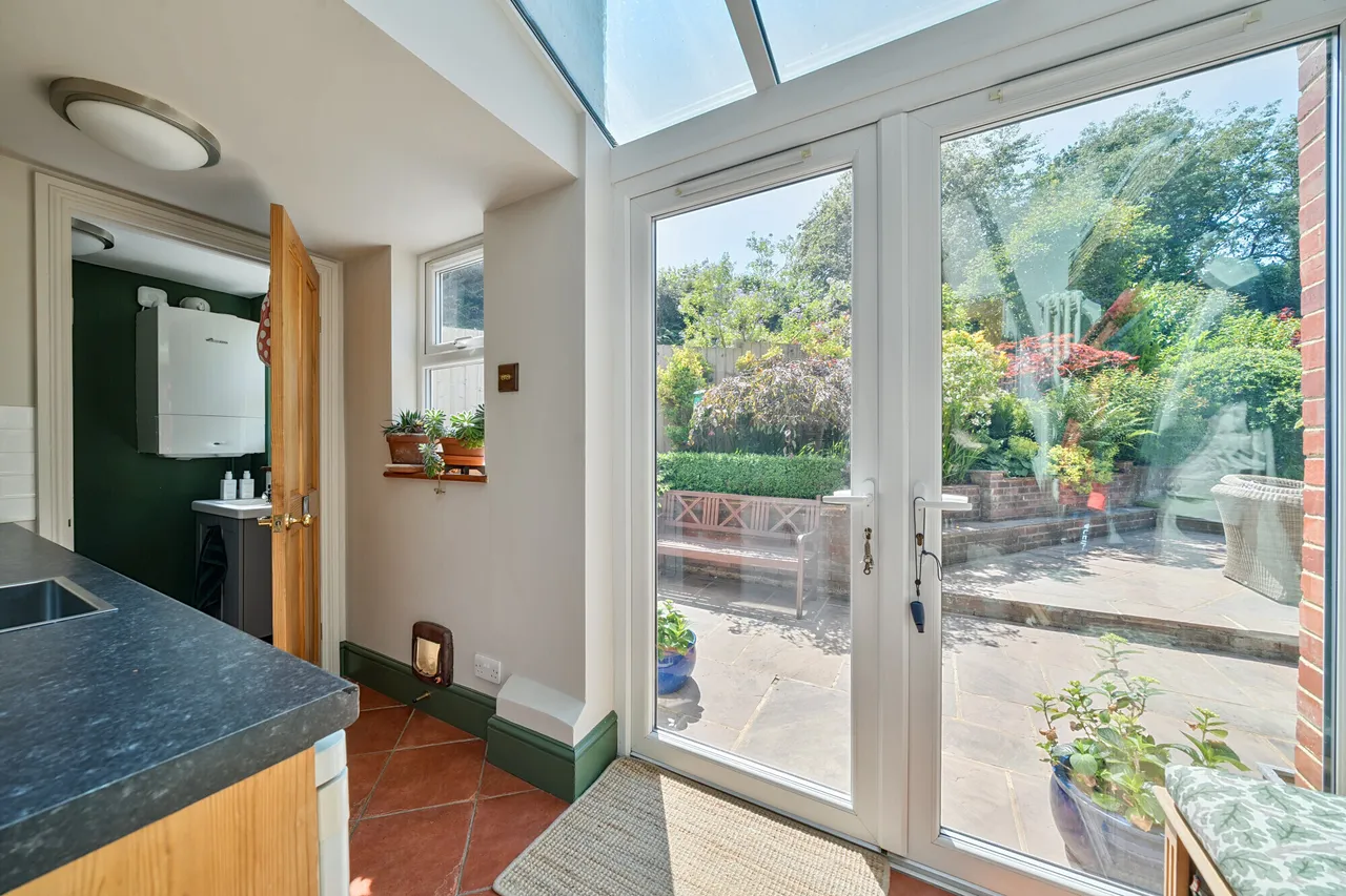 Little Common Lane, Bletchingley, RH1, photo 4