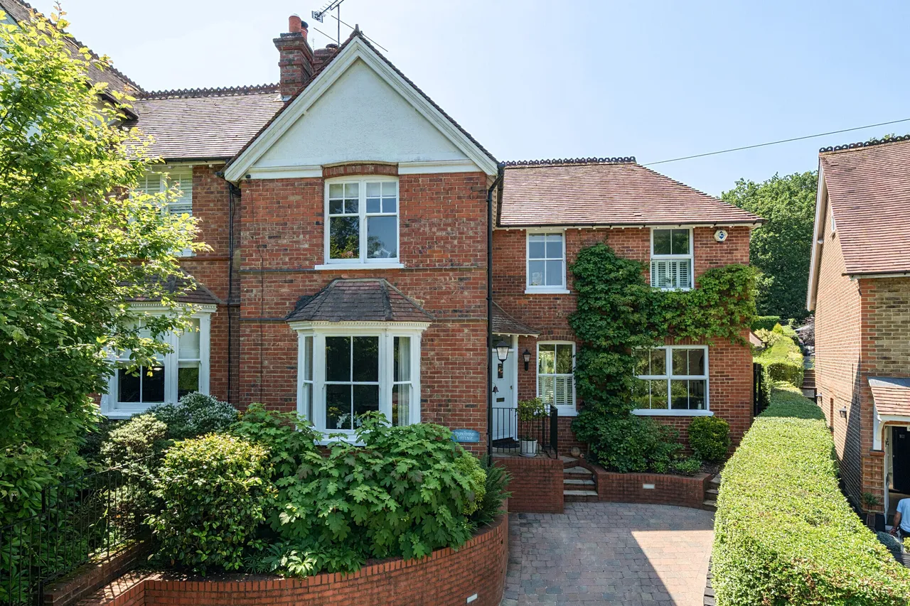 4 bed house for sale — Little Common Lane, Bletchingley, RH1