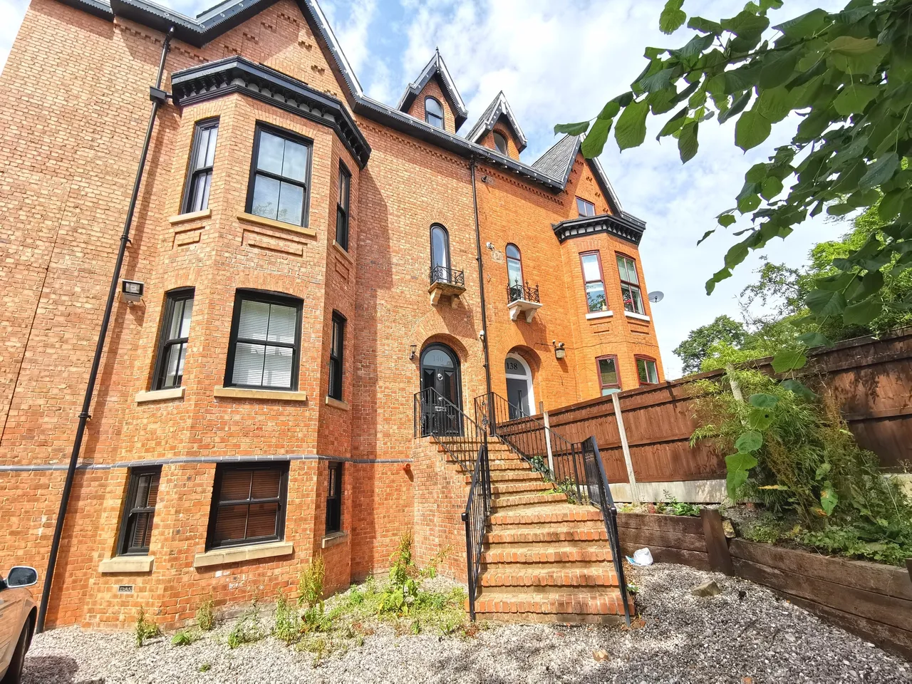 2 bed flat to rent — Avondale House, Whalley Range