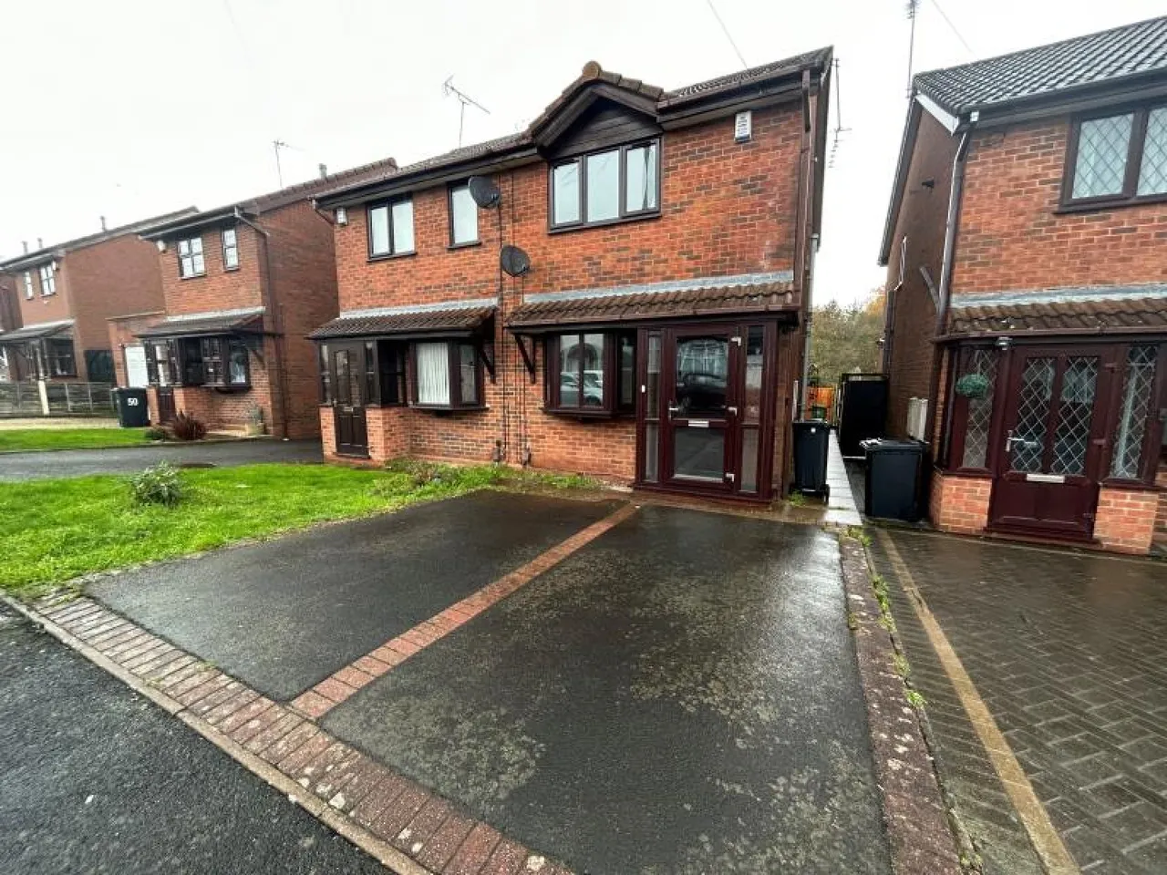 2 bed uk to rent — 52 Round Street Netherton, Dudley, West Midlands, DY2 9EB, UK