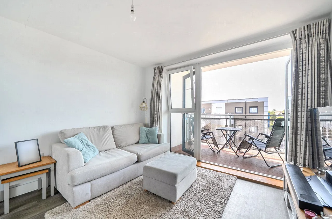 Aspect Place, Hersham, KT12, photo 17