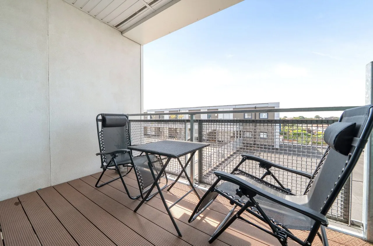 Aspect Place, Hersham, KT12, photo 4