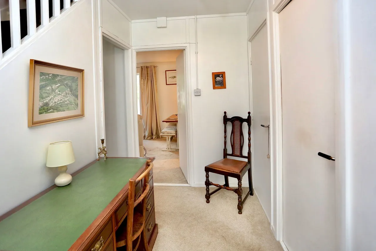 Park Crescent, Clydach, NP7, photo 13