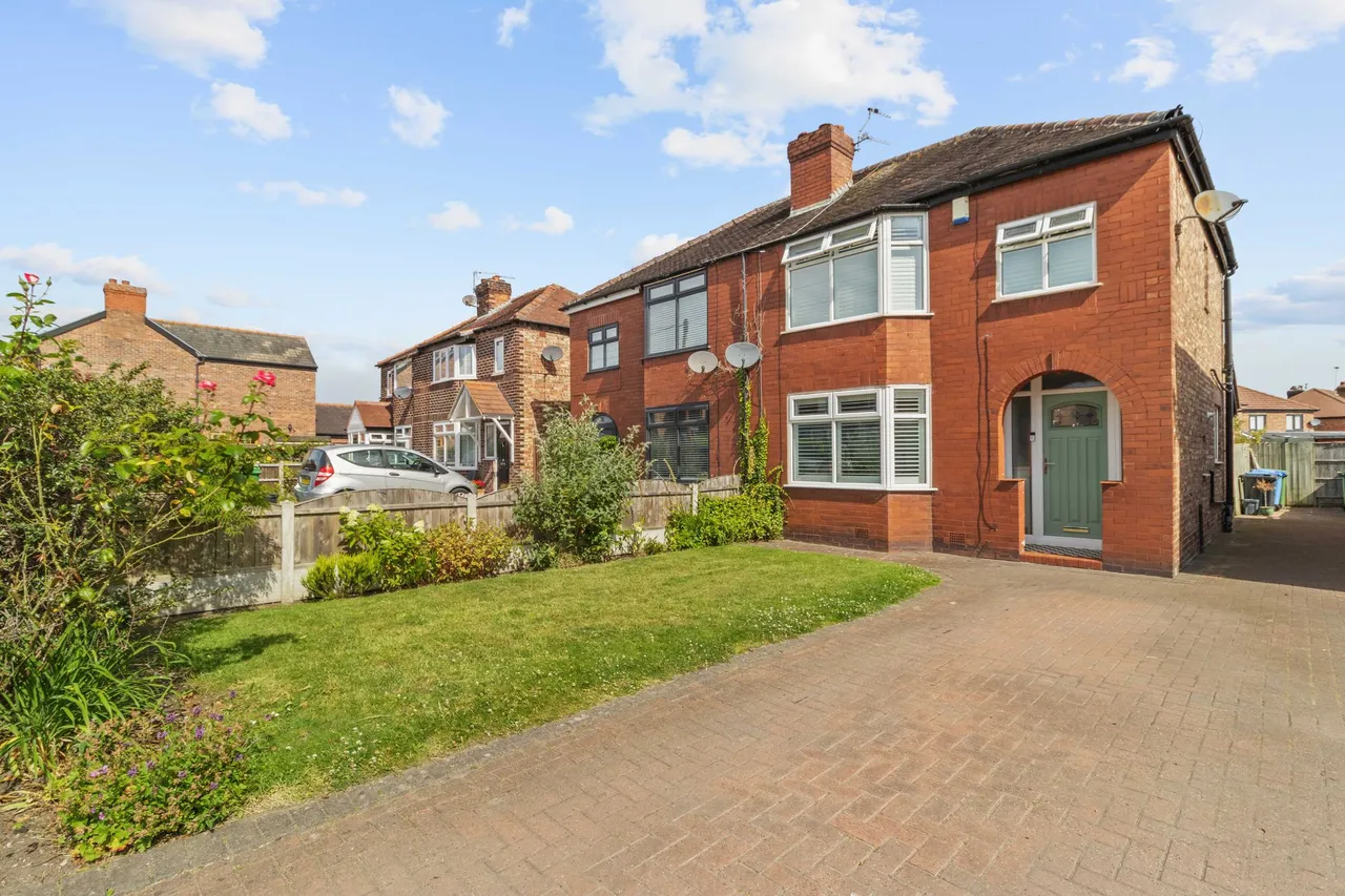 Knutsford Road, Grappenhall, Warrington, Warrington, WA4 2NR, photo 17
