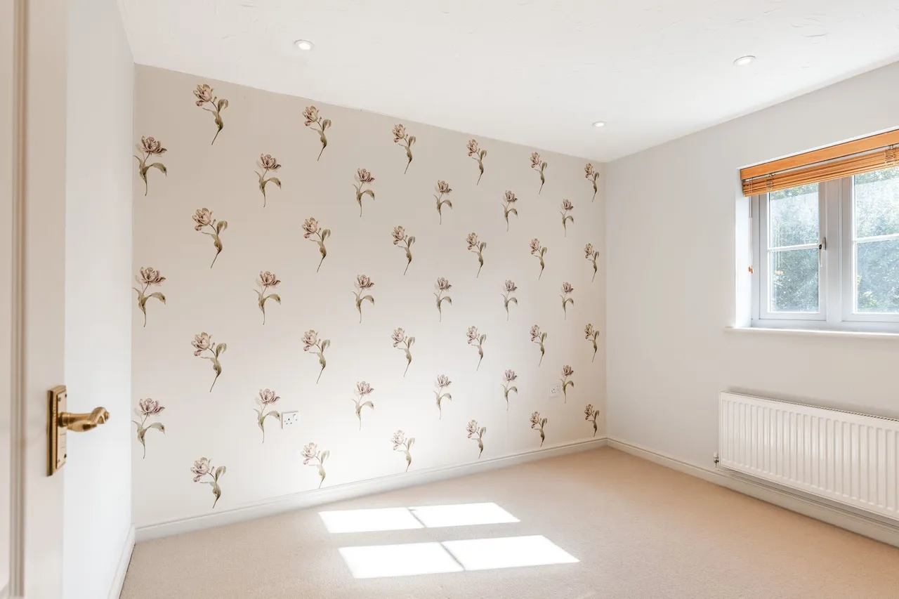 Beautifully Renovated Family Home in, photo 12
