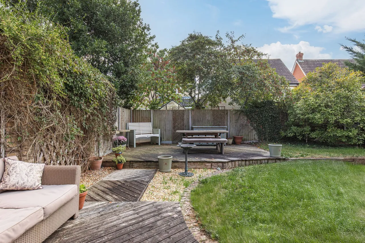 Beautifully Renovated Family Home in, photo 15