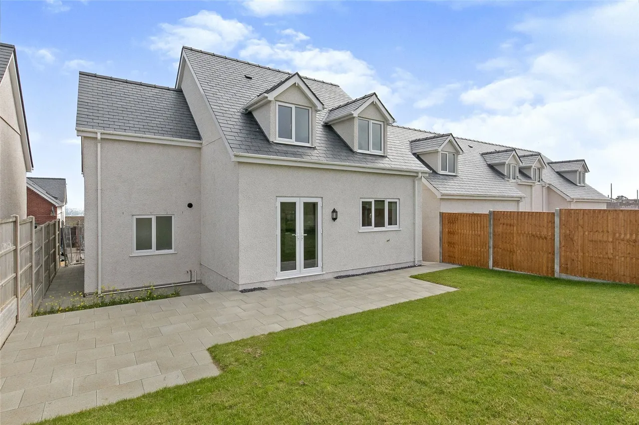 Parys Uchaf, Bull Bay, LL68, photo 6