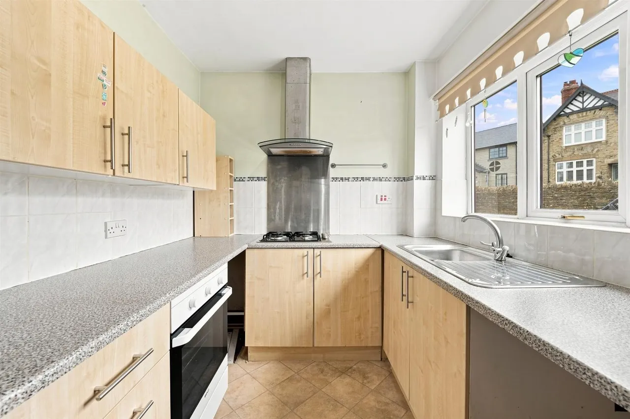 Riverbank Close, Bollington, photo 3