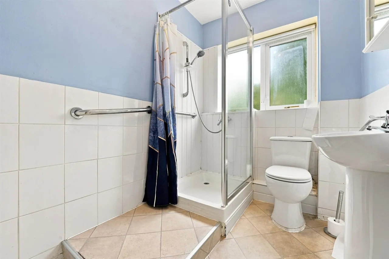 Riverbank Close, Bollington, photo 8