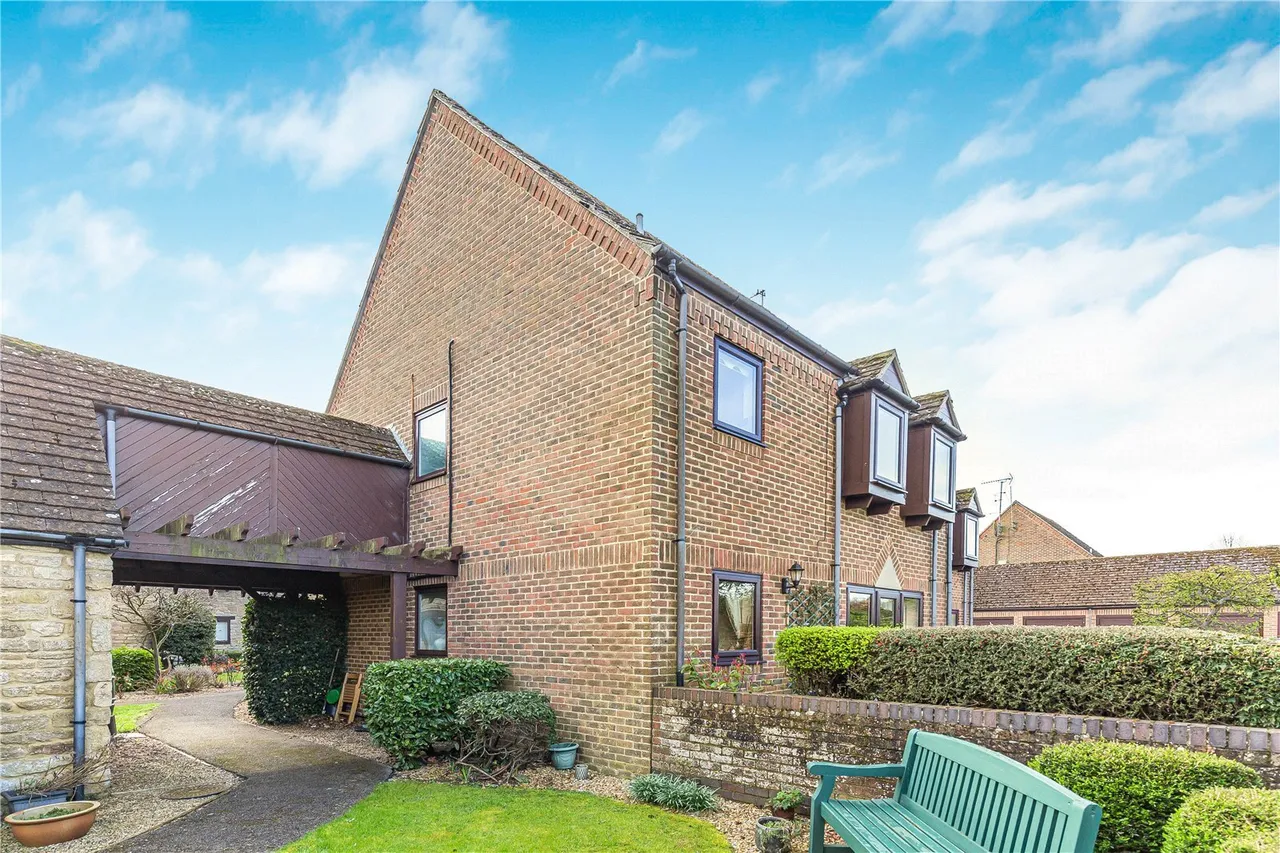 Station Road, Oundle, PE8, photo 8