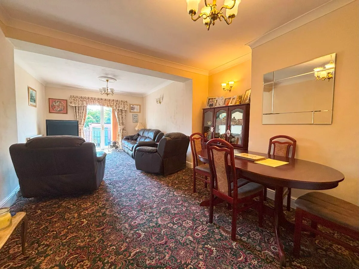 Church Road, Romford, photo 4