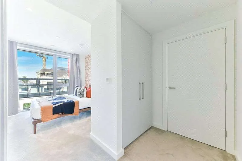 Nine Elms Lane, London, SW11 7DE, photo 8