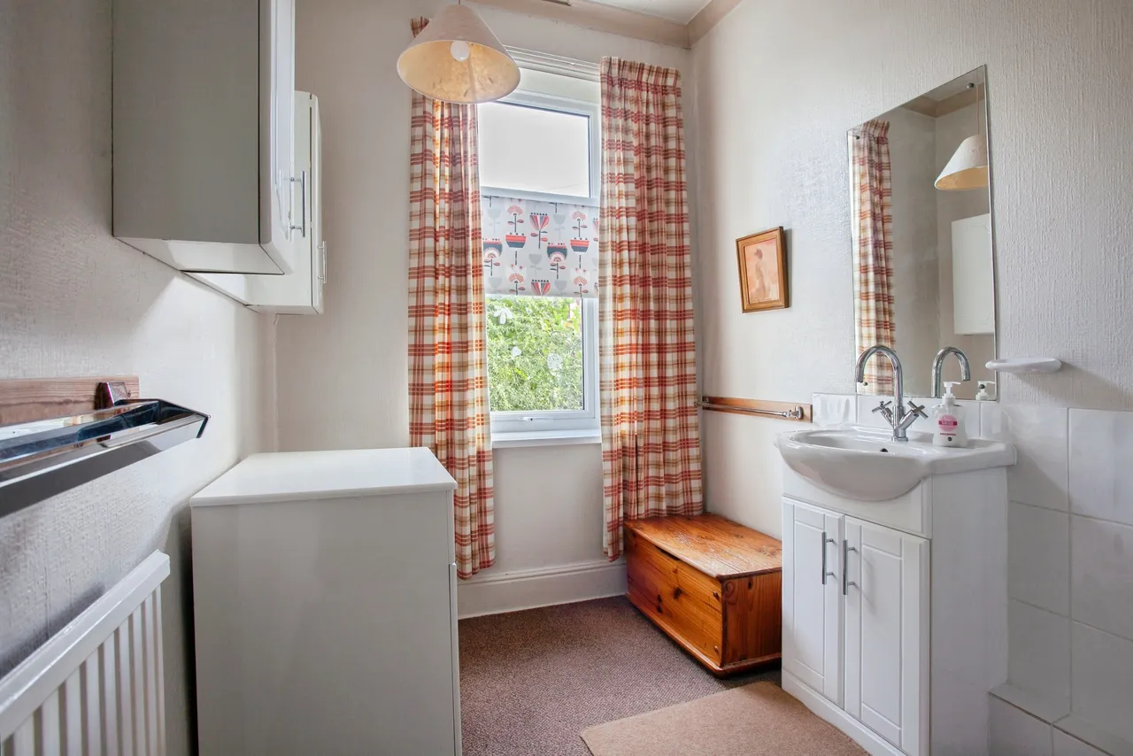 Broom Road, Rotherham, photo 12