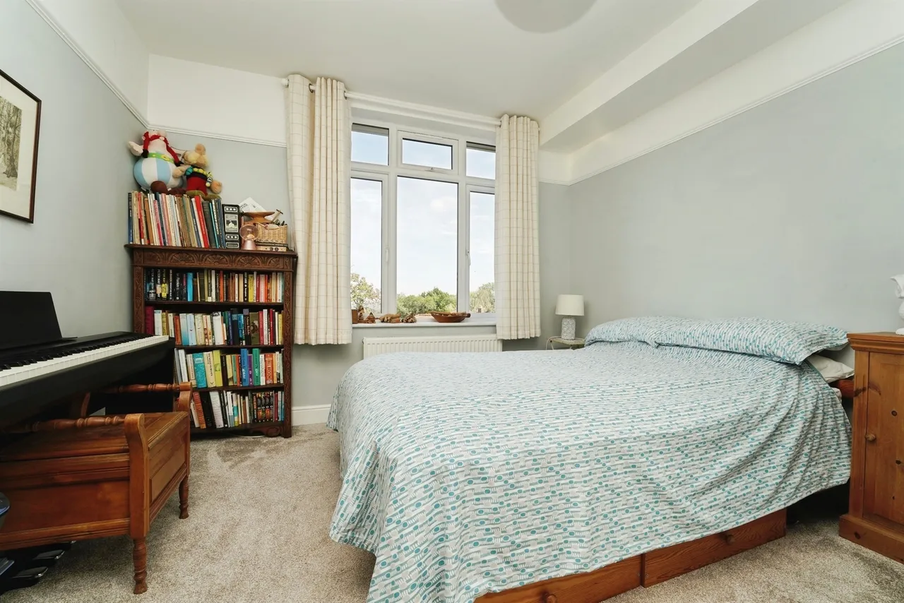 St. Peters Road, Malvern, WR14, photo 48