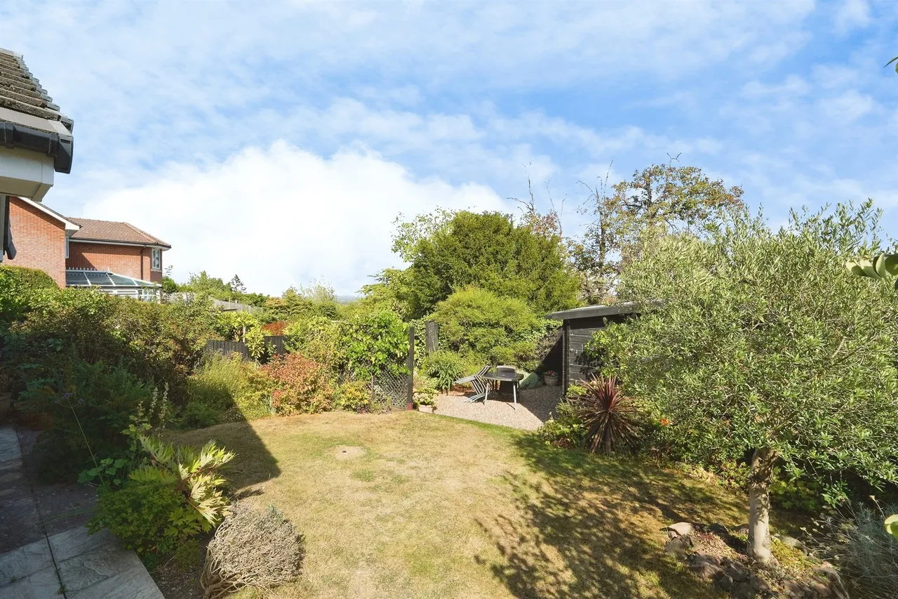 St. Peters Road, Malvern, WR14, photo 30