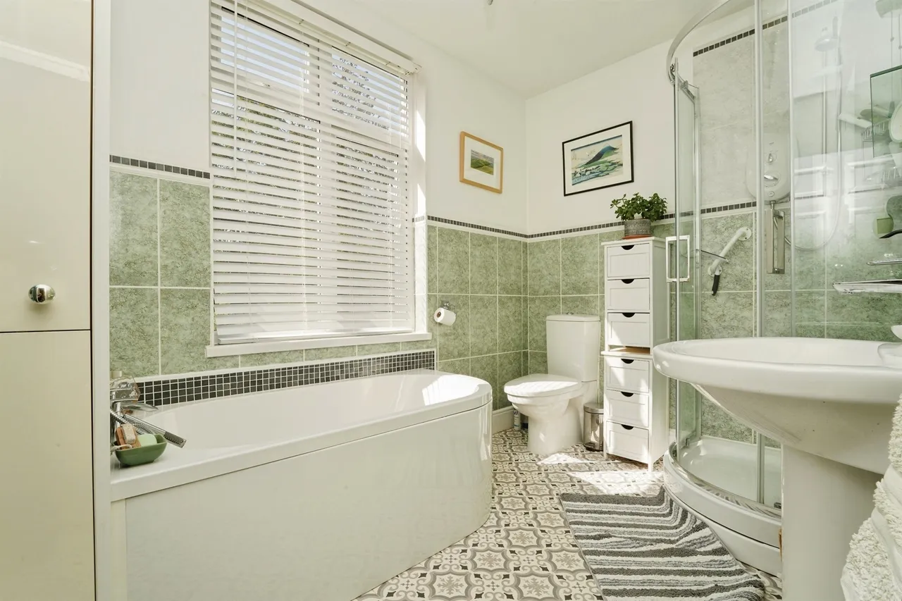 St. Peters Road, Malvern, WR14, photo 52