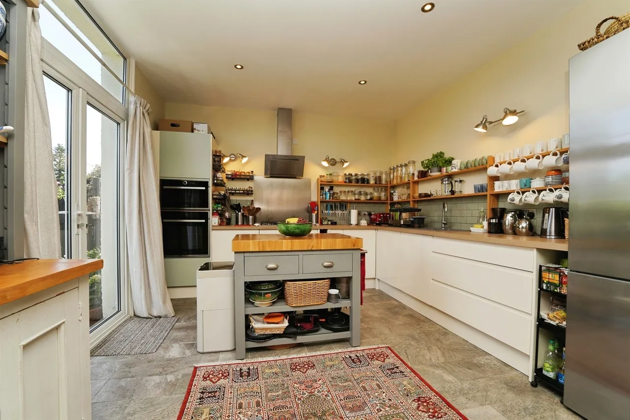 St. Peters Road, Malvern, WR14, photo 4