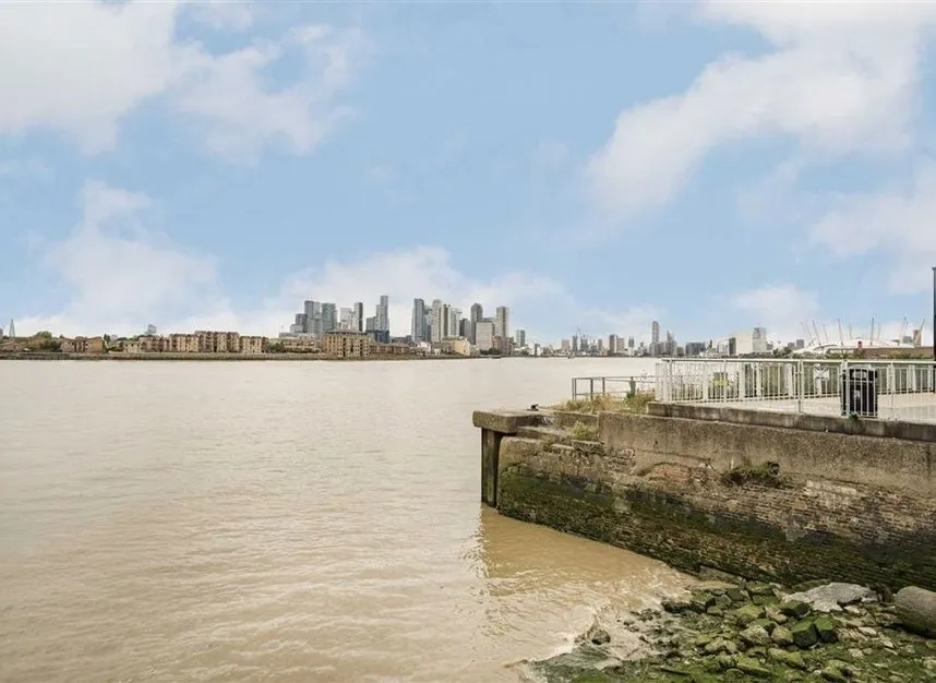 River Gardens Walk, Greenwich, SE10, photo 6