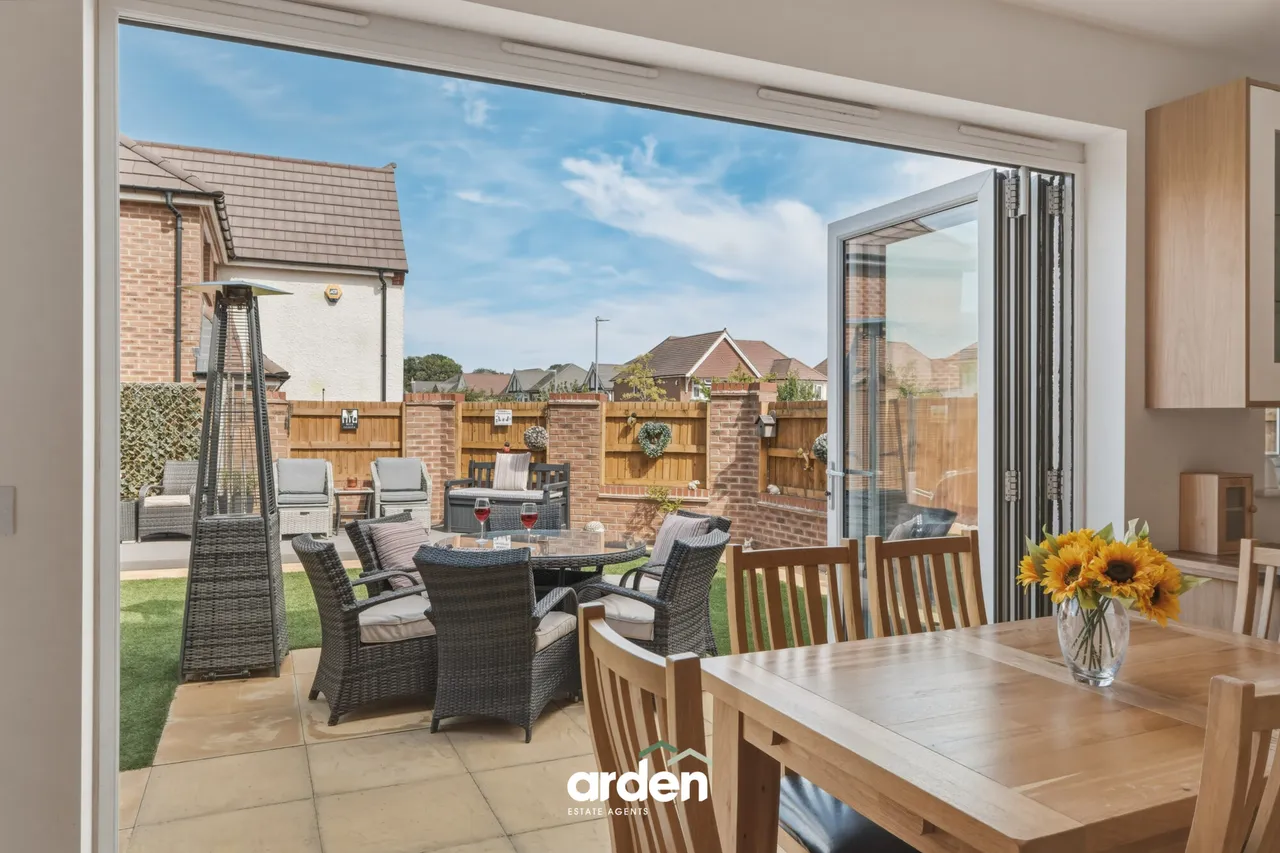 Robin Meadow, Droitwich, WR9, photo 3