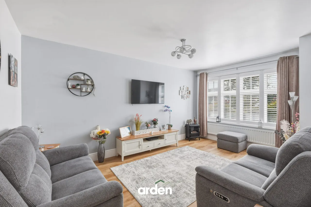 Robin Meadow, Droitwich, WR9, photo 4