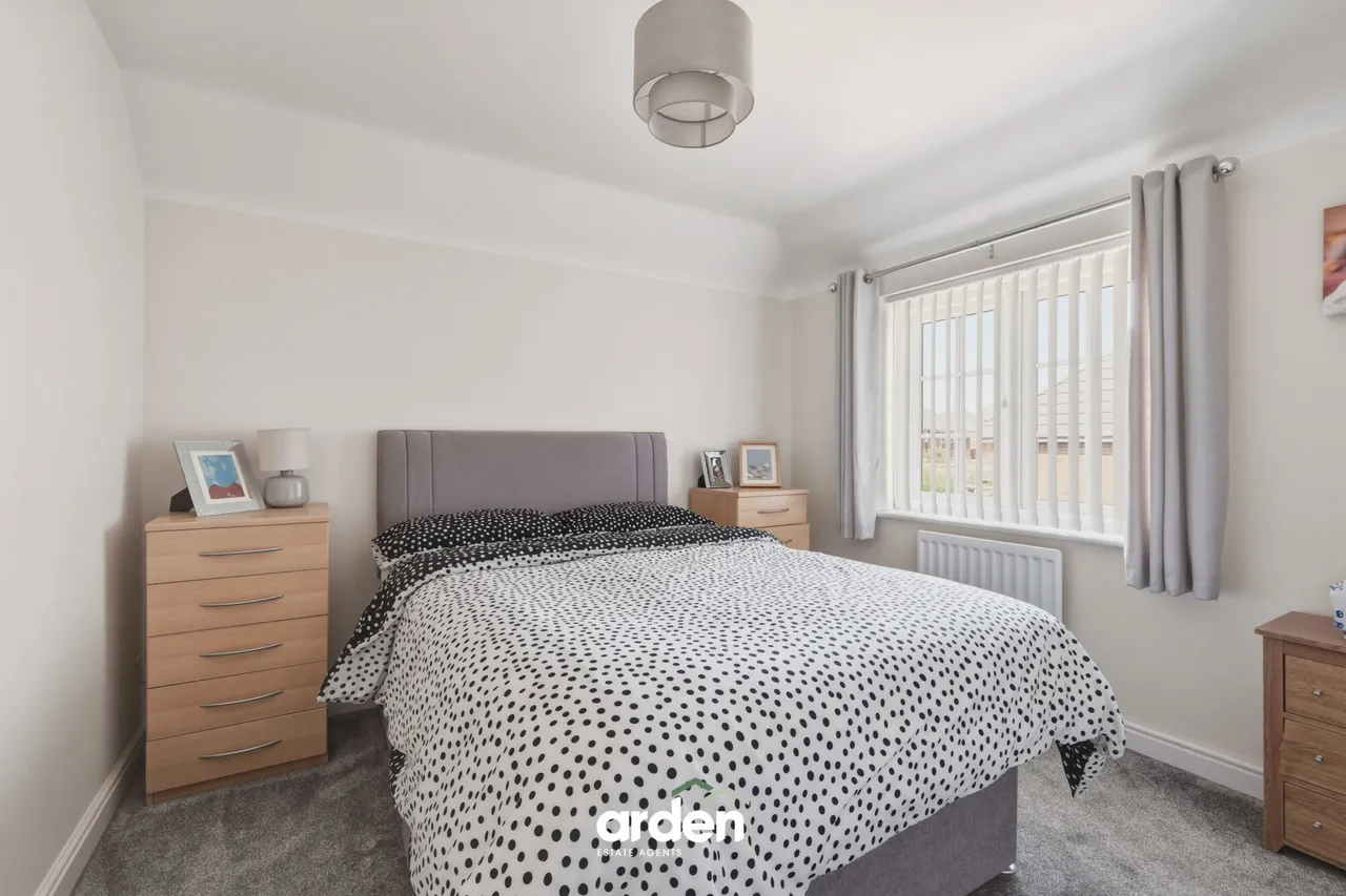 Robin Meadow, Droitwich, WR9, photo 8