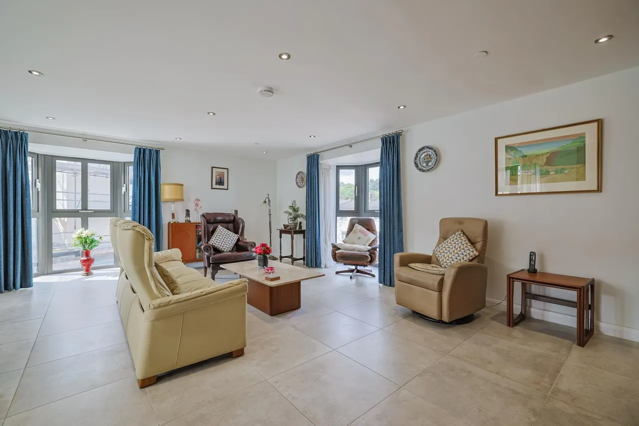 Oyster Court, Mumbles, photo 11
